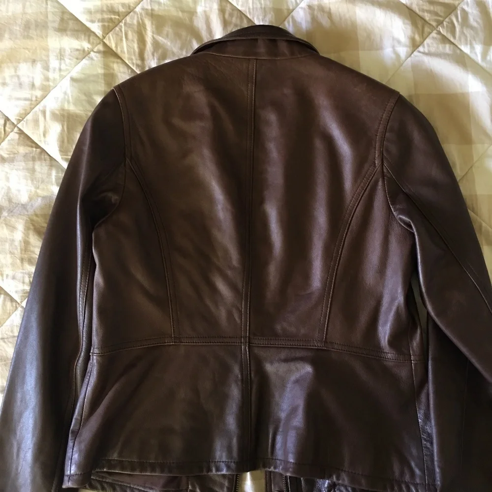 Gianni Bini Buttery Soft Luxurious Tailored Classic leather jacket